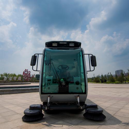 掃地機(jī)清掃車環(huán)衛(wèi)設(shè)備,掃地機(jī)